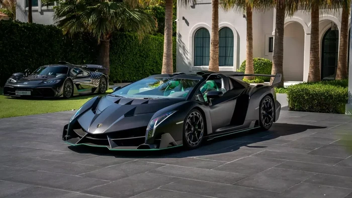 Lamborghini Veneno Roadster di Dubai: Karya Otomotif Eksklusif Menanti Pemilik