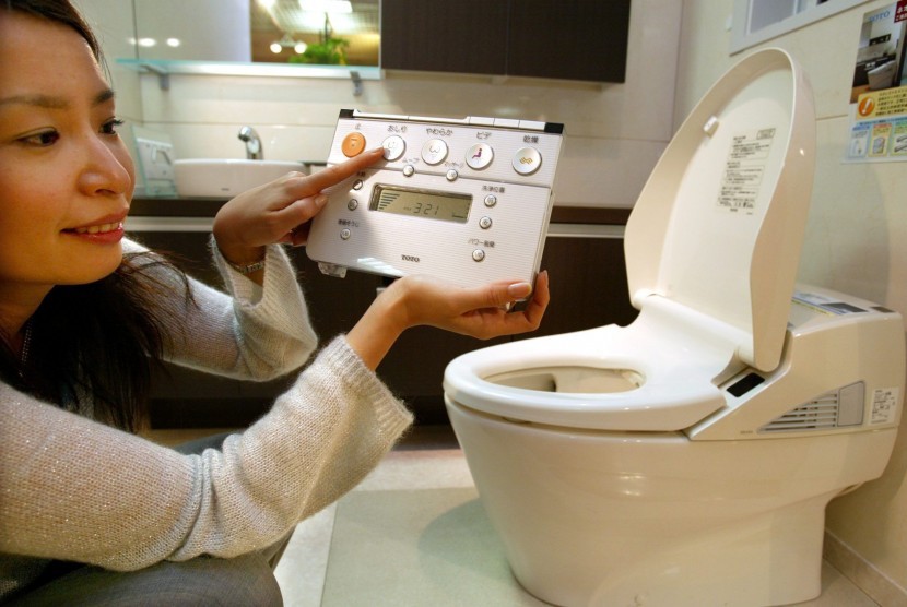 Tur Toilet Tokyo: Pengalaman Unik Menjelajahi Fasilitas Canggih dan Kebersihan Eksepsional